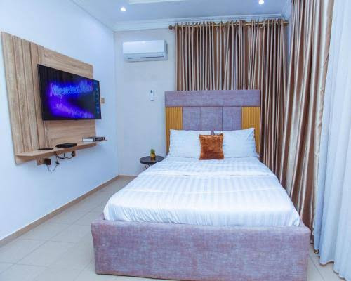Mavis suite . Works Layout By Imsu Junction Owerri Imo State. Book with Cloza App Chat Below