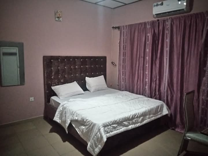 ASPIC HOTEL* MBAK ITAM 3 BY JULIUS BERGER MAIN YARD, UYO. AKWAIBOM. For Easy Bookings And Reservations, Please Contact Our Cloza App Representative On Call And Watsapp. Details Below