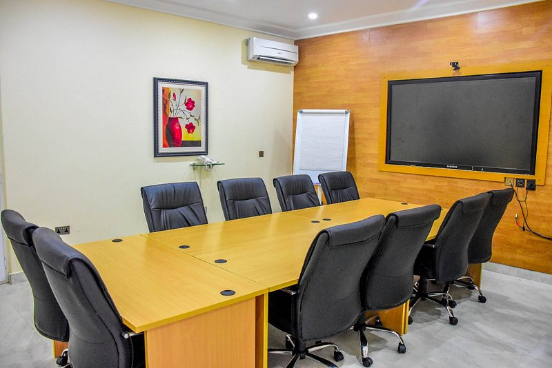 THE RODINIA HOTEL, NO 3 OGOCHUKWU STREET, OFF SUMMIT ROAD/ DLA ROAD ASABA DELTA STATE. For Easy Bookings And Reservations, Please Contact Our Cloza App Representative On Call And Watsapp. Details Belo