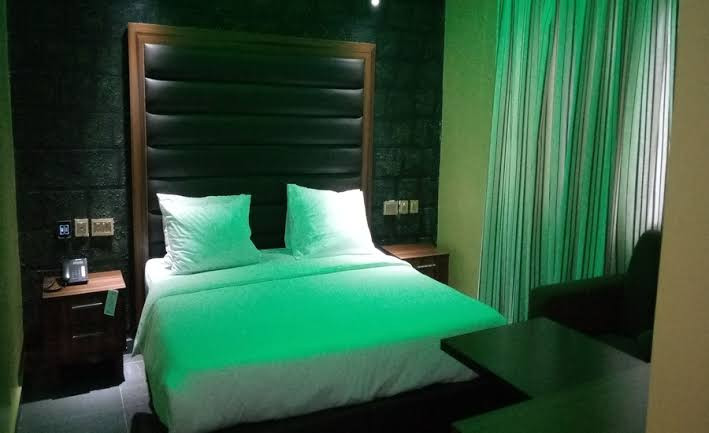 De Majestic Garden hotels. Plot 203/204 Ugwu Orji Layout , Owerri by Orji Flyover. Book with Cloza App
