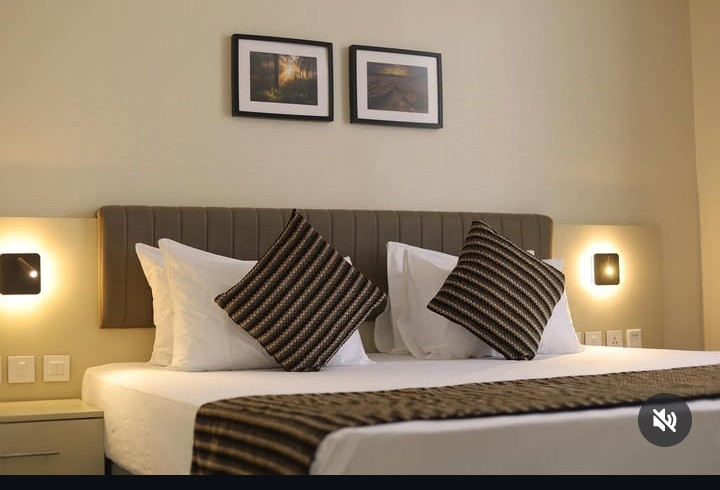 Oxebow lake Hotel & Suites Oxebow lake Yenagoa, Bayelsa State. For Easy Bookings And Reservations, Please Contact Our Cloza App Representative On Call And Watsapp. Contact Details Below
