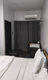 NEW POINT HOTELS AND SUITS, 31 ATIKU ABUBARKA way, UYO. For Easy Bookings And Reservations, Please Contact Our Cloza App Representative On Call And Watsapp. Details Below