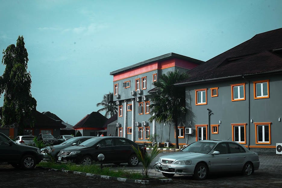 AFRODISIAC PLACE HOTEL ADAGEORGE PORTHARCOURT  For Easy Bookings And Reservations, Please Contact Our Cloza App Representative On Call And Watsapp. Details Below
